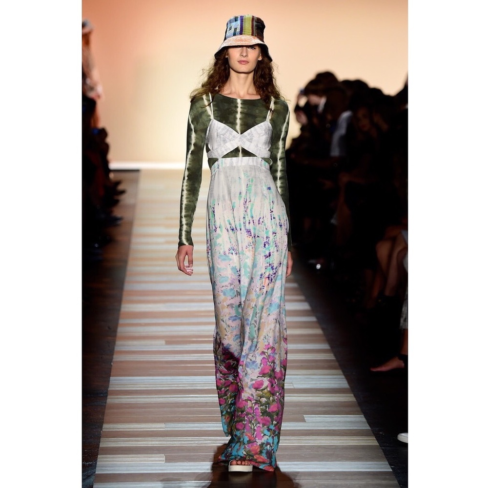 COPY - BCBG Runway Beautiful Maxi Dress - Priced …